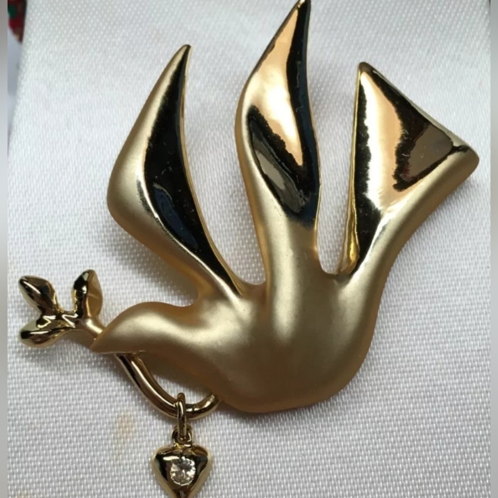 Vintage Gigi Louis Giusti Golden "Peace On Earth" Dove & Olive Branch Brooch
